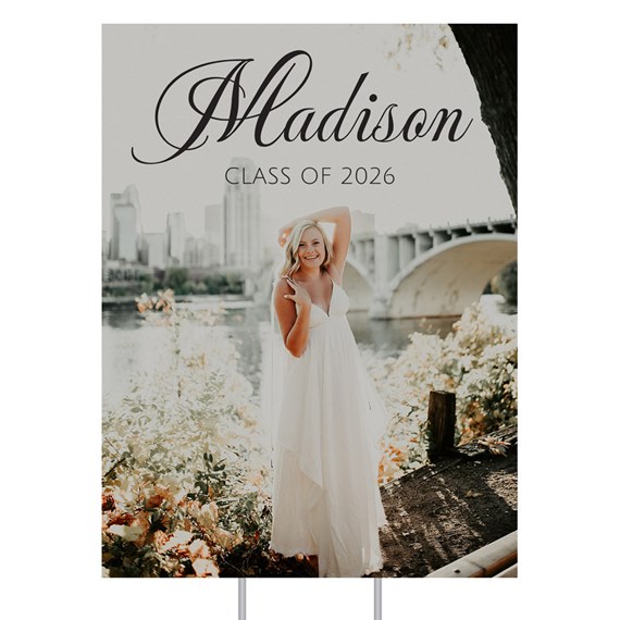 graduation yard sign with customizable text area