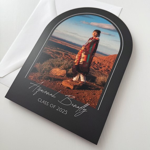 photo placeholder with arched black border and text