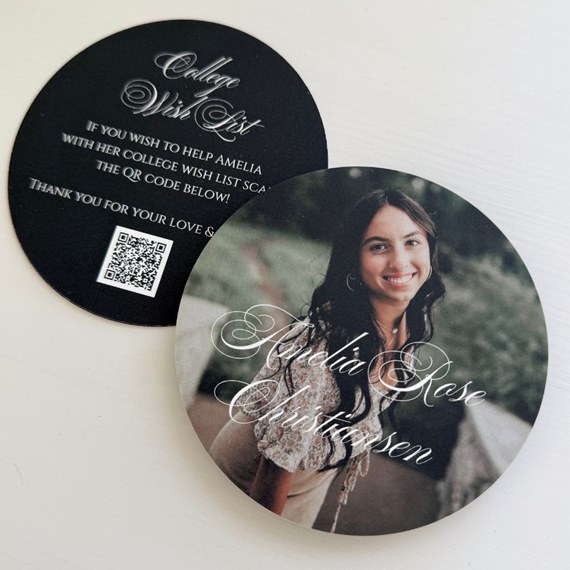 round graduation insert card with photo area and wish list text