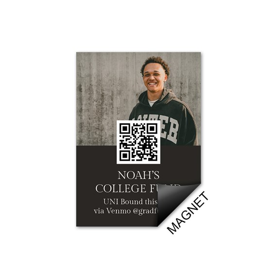 graduation magnet with photo area and QR code