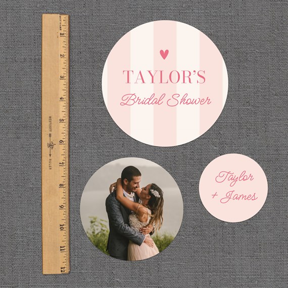 bridal shower confetti with customizable text area and photo placeholder