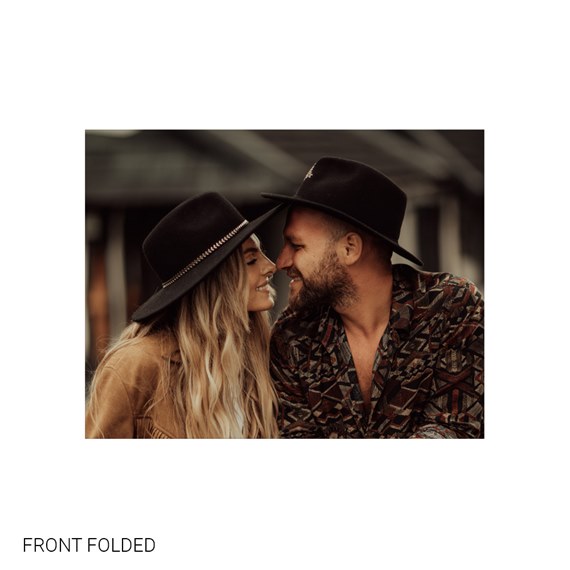 photo placeholder with rounded corners and thin border